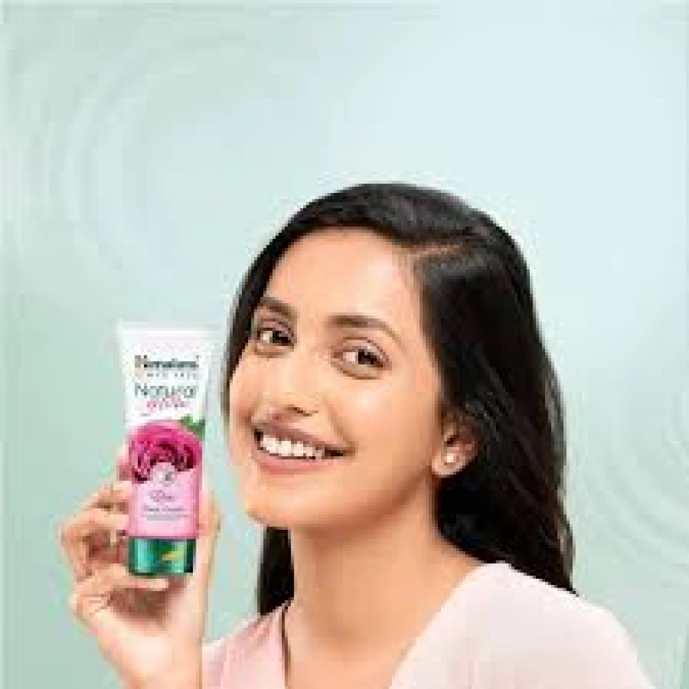 Himalaya Natural Glow Rose Face Wash 100ml