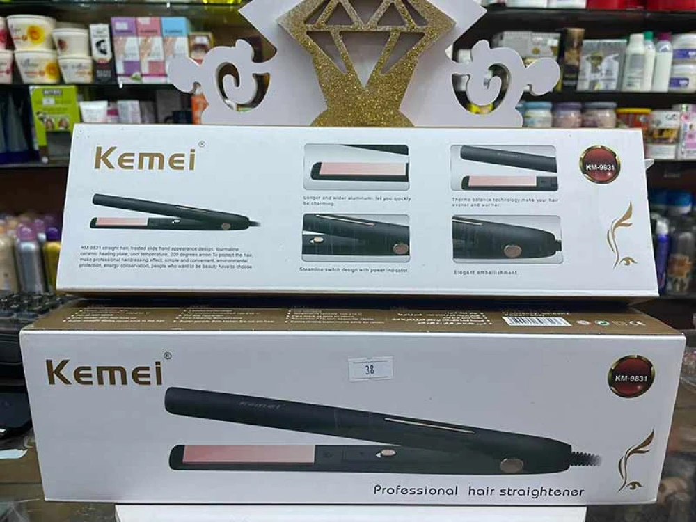 Kemei Hair straightener 9831
